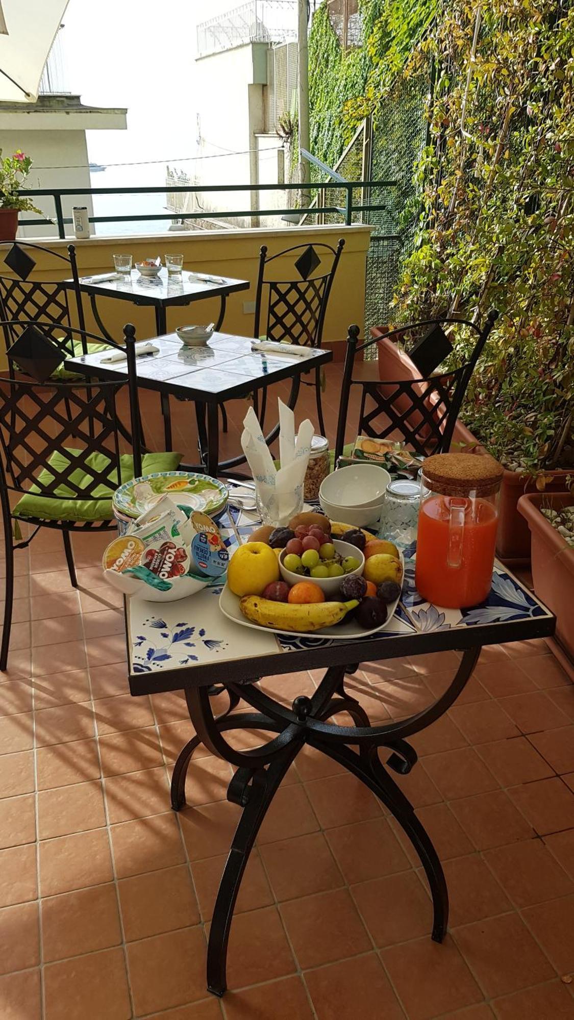 B&B Diemme Amalfi Coast Vietri Ngoại thất bức ảnh